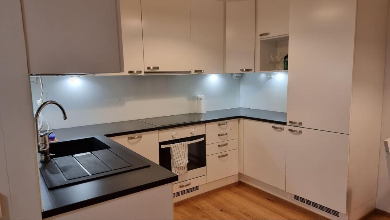 Aa Apartments Saariniemenkatu 赫尔辛基 外观 照片